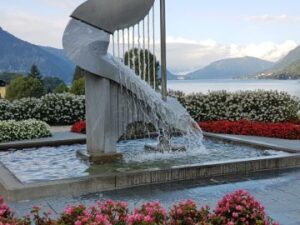 Ein schöner Springbrunnen