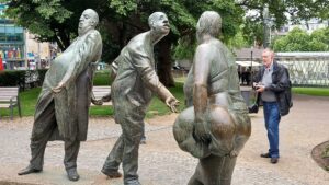 Nahaufnahme der markanten Bronzefiguren