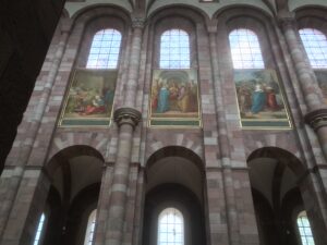 Im Inneren des Doms