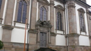 Kirchenfassade der Großcomburg