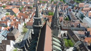 Aussicht vom Münsterturm über die Dächer der Ulmer Innenstadt