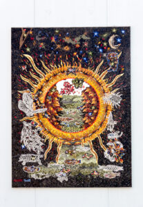 Kunstvolles Mosaik mit kosmischen Motiven