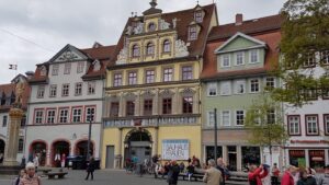 Prächtige Renaissancefassade am Fischmarkt
