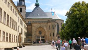 Im Inneren der Kathedrale