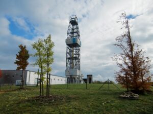 Der Aussichtsturm auf dem ehemaligen Landesgartenschaugelände in Amberg