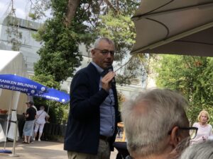 2025_Sommerfest - Die Ansprache klingt aus.