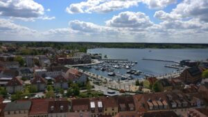 Im Hafen von Waren