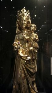 Vergoldete Muttergottesfigur mit Kind