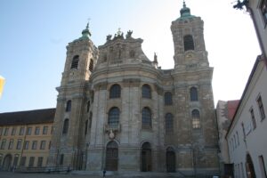 Weingarten: Barocke Basilika mit zwei Türmen