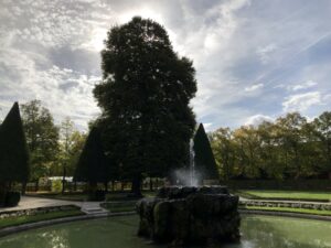 Der Hofgarten der Residenz lädt zu einem ruhigen Spaziergang ein