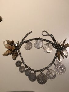 Historischer Halsschmuck aus fruehchristlicher Zeit