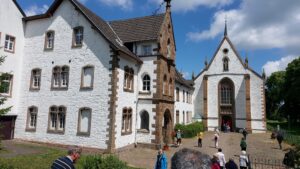 Klostergebäude und Kirche der Abtei Mariawald