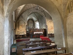 Im Inneren der Kirche