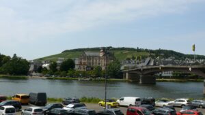 Ankunft in Bernkastel-Kues