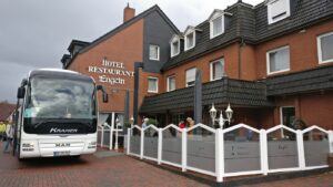 Abschied vom Hotel Engeln (Bus 2)