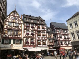 Am Moselufer in Bernkastel