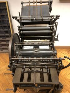 Historischer Druckautomat