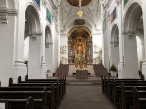 Fassade und Architektur des traditionsreichen Neumünsters