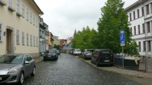 Straßenbild am Plan