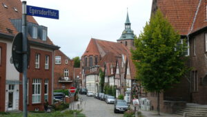 Weiter durch die Altstadt