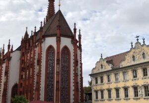 Die gotische Marienkapelle am Würzburger Marktplatz