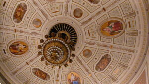 Die prachtvolle Decke