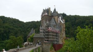 Blick auf Burg Eltz