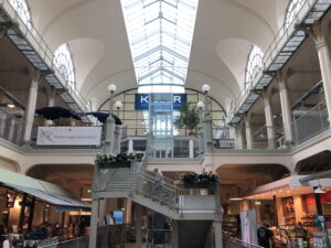 Auf der Dresdner Shoppingmeile
