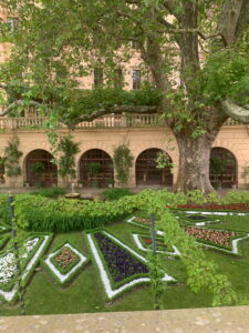 Im Park des Schweriner Schlosses