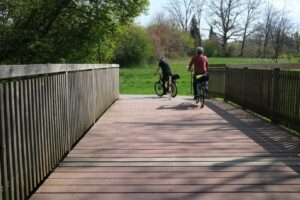 Fast am Ende der Brücke angekommen