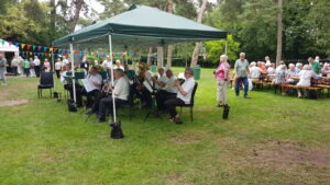 Musikkapelle unter dem grünen Pavillon